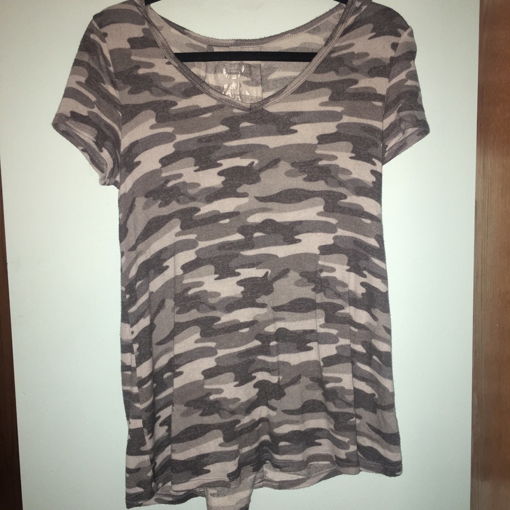 camo tie-back shirt